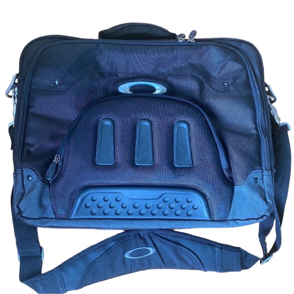 Oakley vintage bag